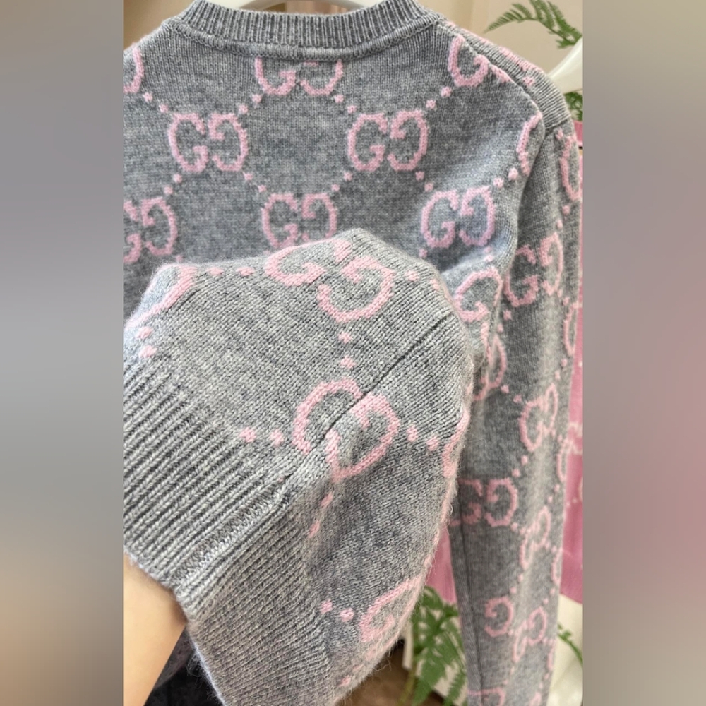 Gucci Pink Logo Gray Cardigan - Picture 9 of 9
